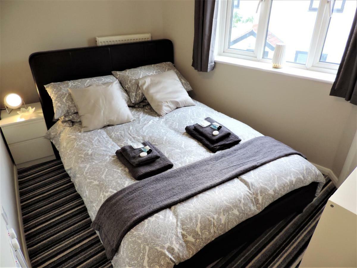 1 Bed Bagshot Pennyhill Accommodation Exterior foto